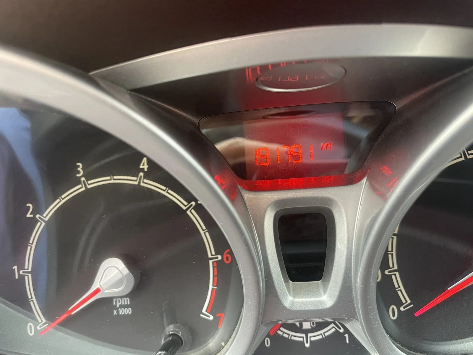 Ford Fiesta  - изображение 4