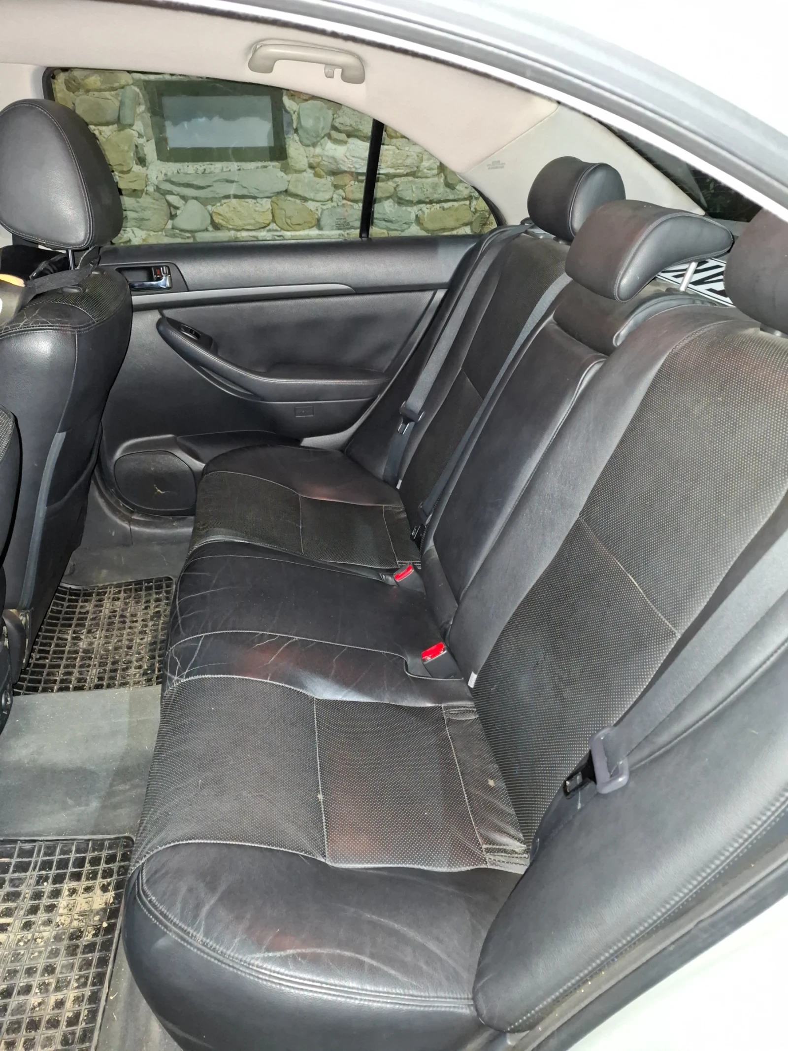 Toyota Avensis | Mobile.bg   13