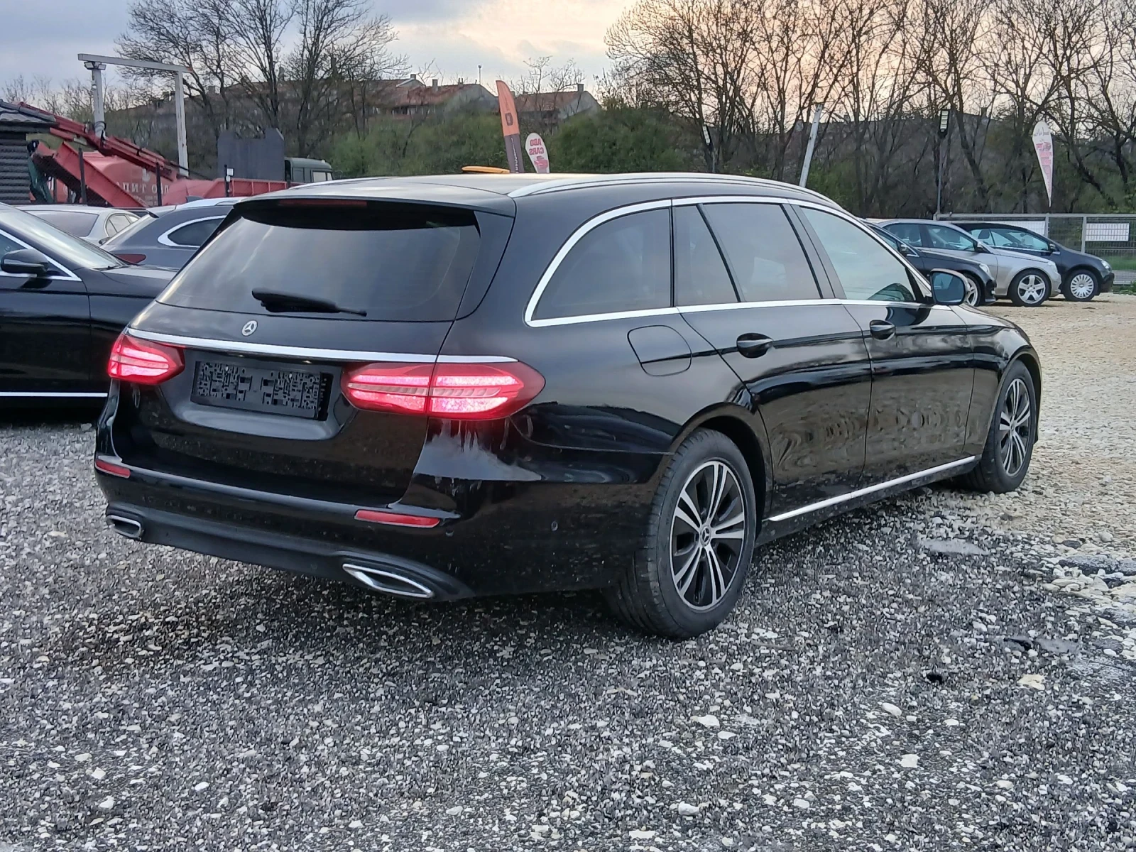 Mercedes-Benz E 220 АВТОМАТИК ЕВРО6 - изображение 6