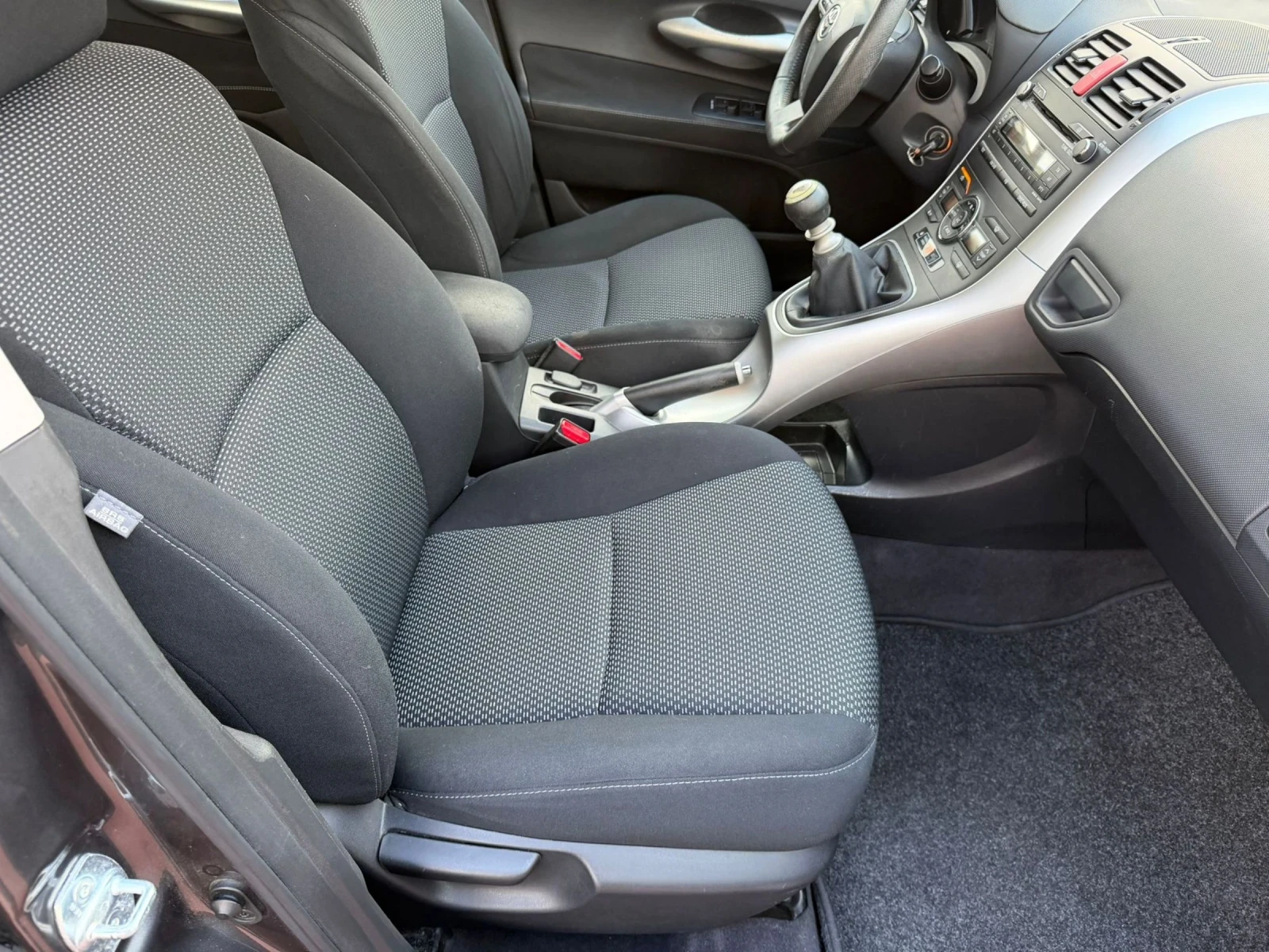 Toyota Auris 1, 3 ������ 140 000��. �������!!! FACELIFT!!! | Mobile.bg � ����������� 14