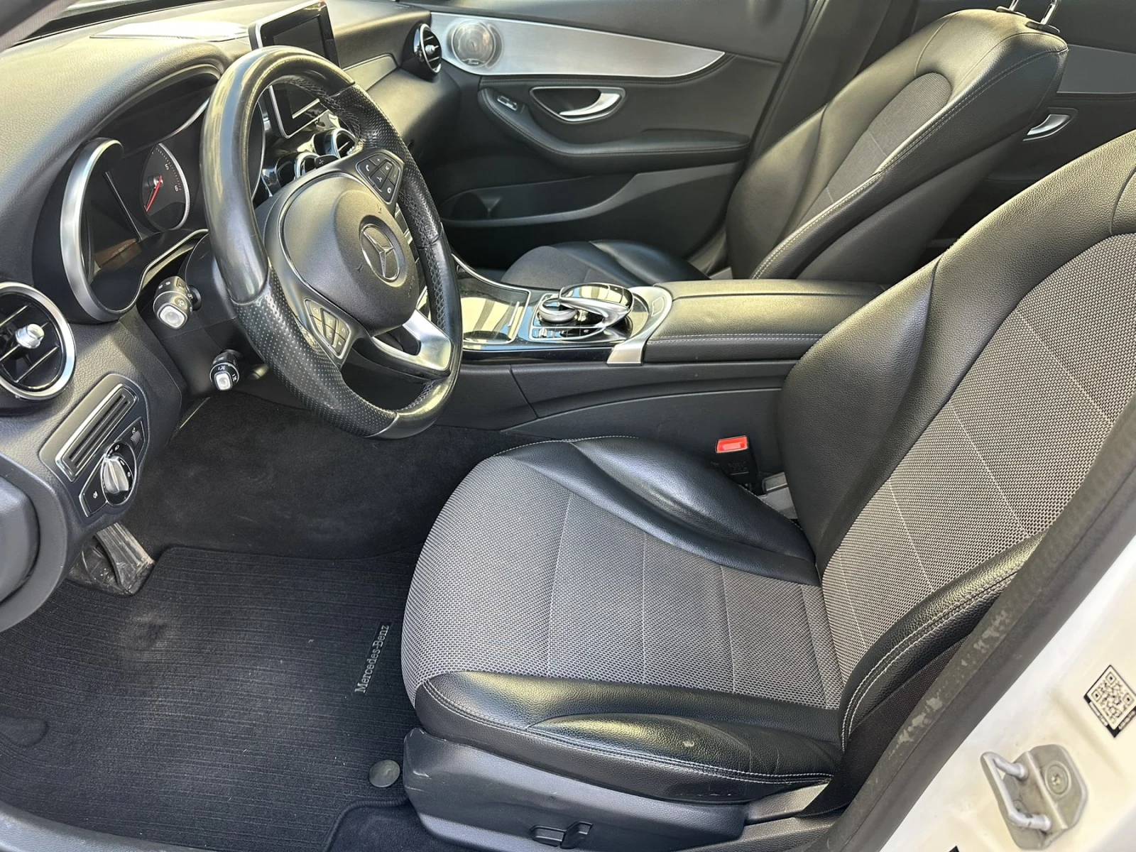 Mercedes-Benz C 250 4 MATIK, снимка 9 - Автомобили и джипове - 53770644