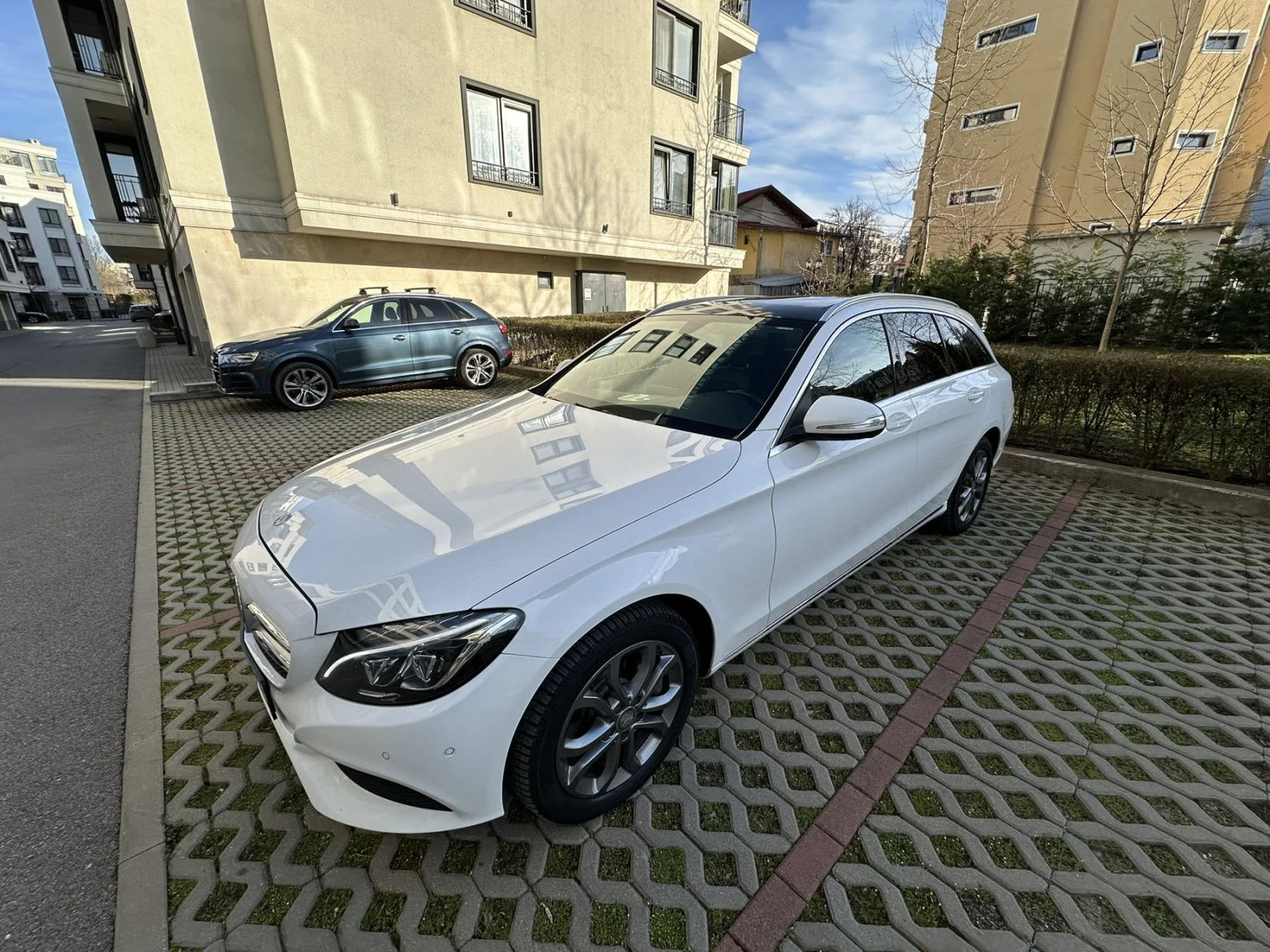 Mercedes-Benz C 250 4 MATIK, снимка 4 - Автомобили и джипове - 53770644