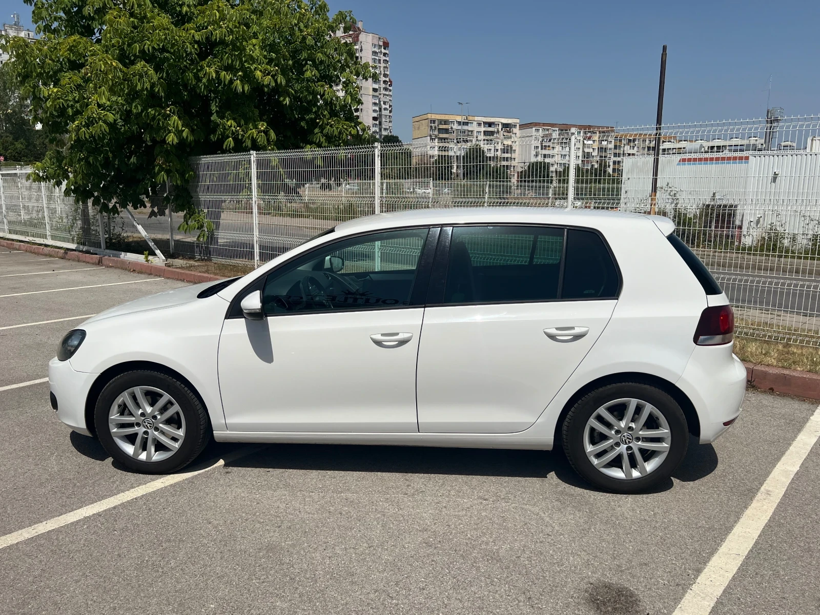 VW Golf, снимка 4 - Автомобили и джипове - 54298893