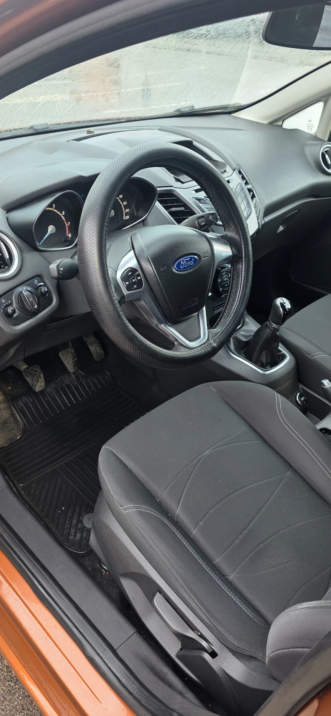 Ford Fiesta, снимка 9 - Автомобили и джипове - 54663375