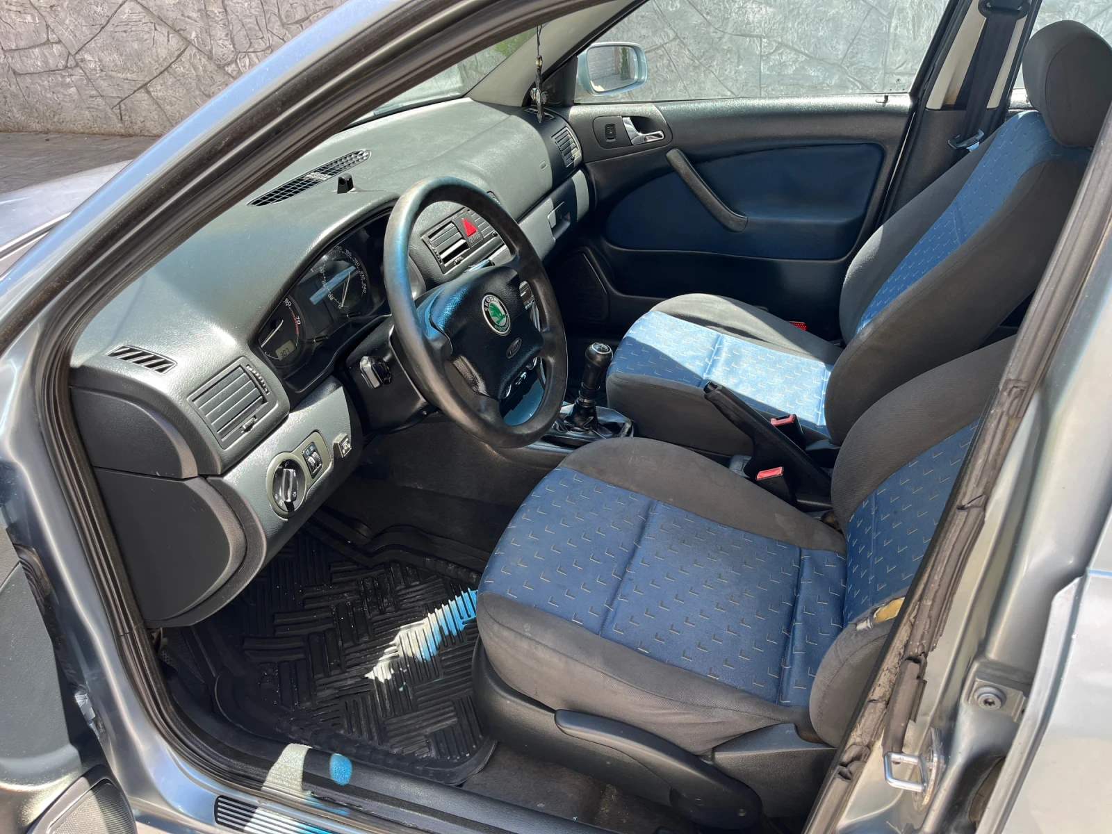 Skoda Octavia 1.6I/ГАЗ/БЕНЗИН, снимка 8 - Автомобили и джипове - 54686227