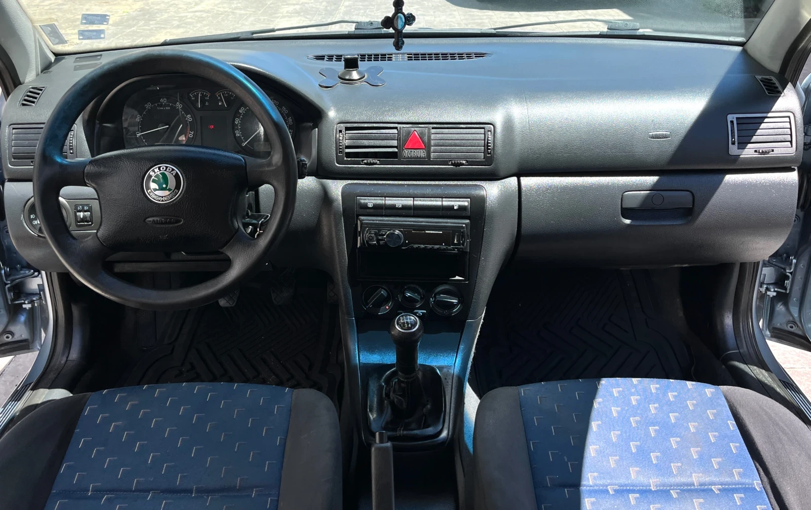 Skoda Octavia 1.6I/ГАЗ/БЕНЗИН, снимка 10 - Автомобили и джипове - 54686227