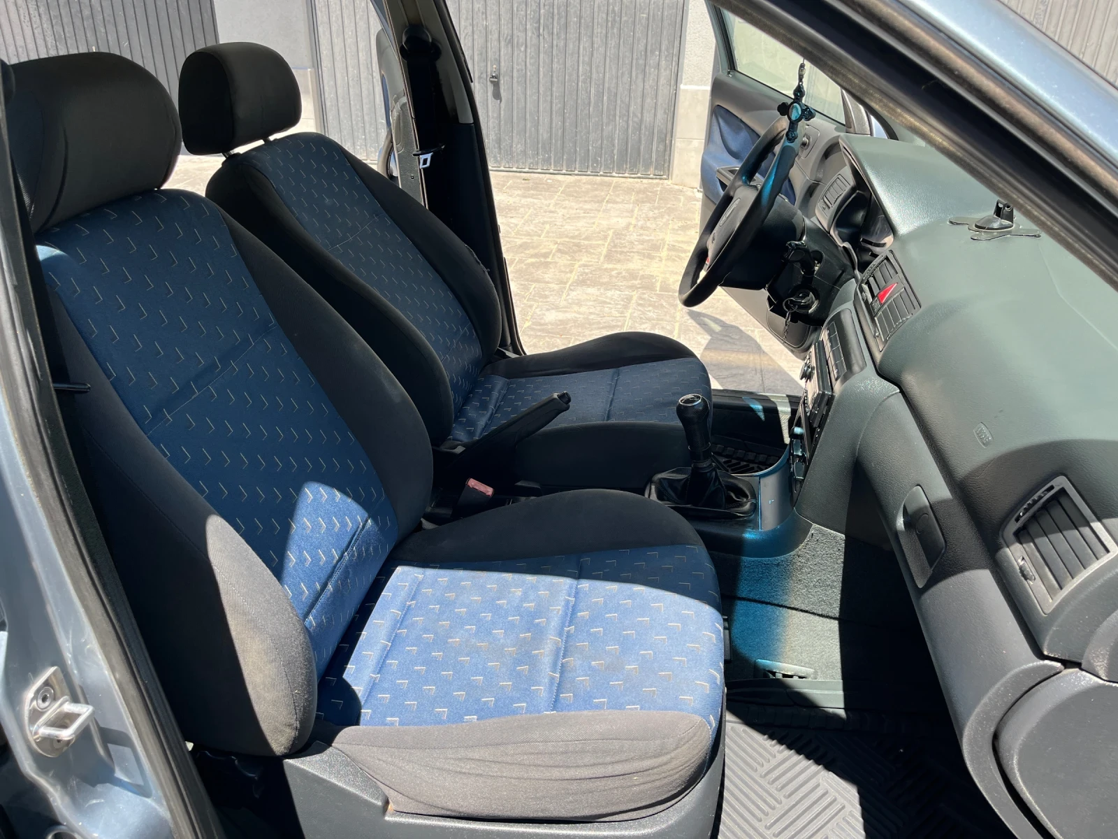 Skoda Octavia 1.6I/ГАЗ/БЕНЗИН, снимка 11 - Автомобили и джипове - 54686227