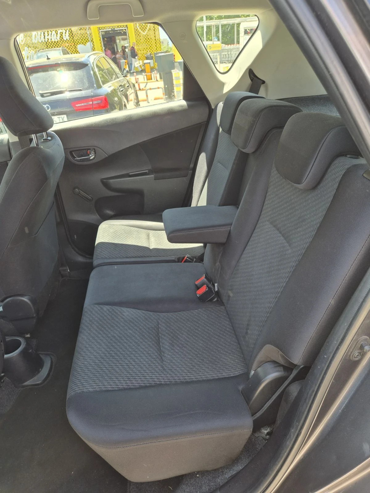 Toyota Verso S 1.3, снимка 9 - Автомобили и джипове - 54726755