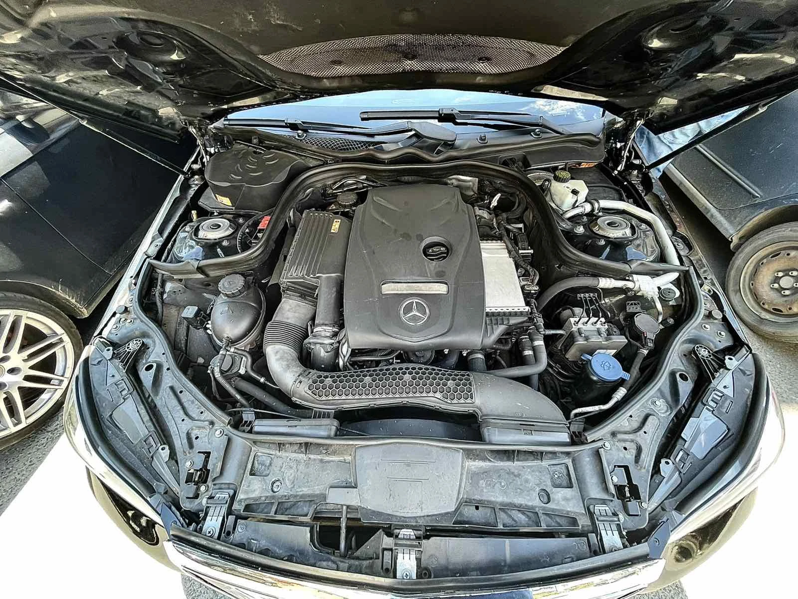 Mercedes-Benz E 200 CNG, снимка 11 - Автомобили и джипове - 54991520