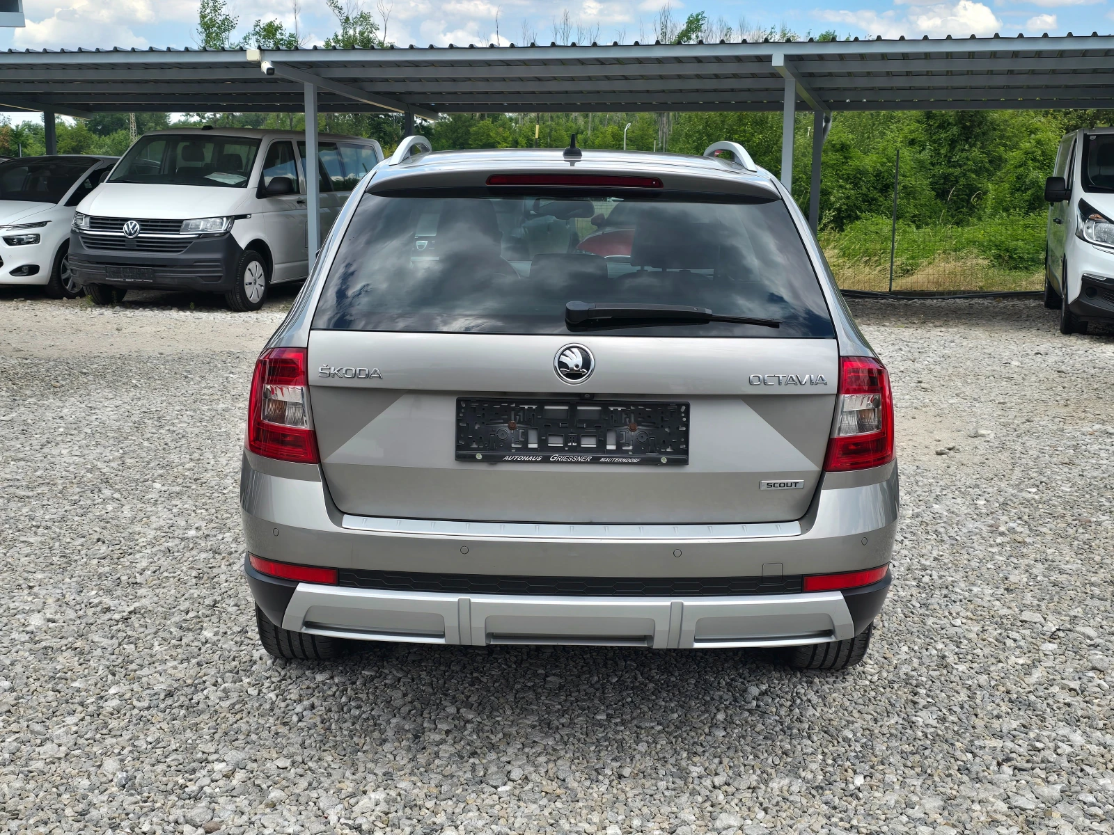 Skoda Octavia 2.0DSG SCOUT ! ! РЕАЛНИ КИЛОМЕТРИ ЕВРО 6, снимка 4 - Автомобили и джипове - 55256102