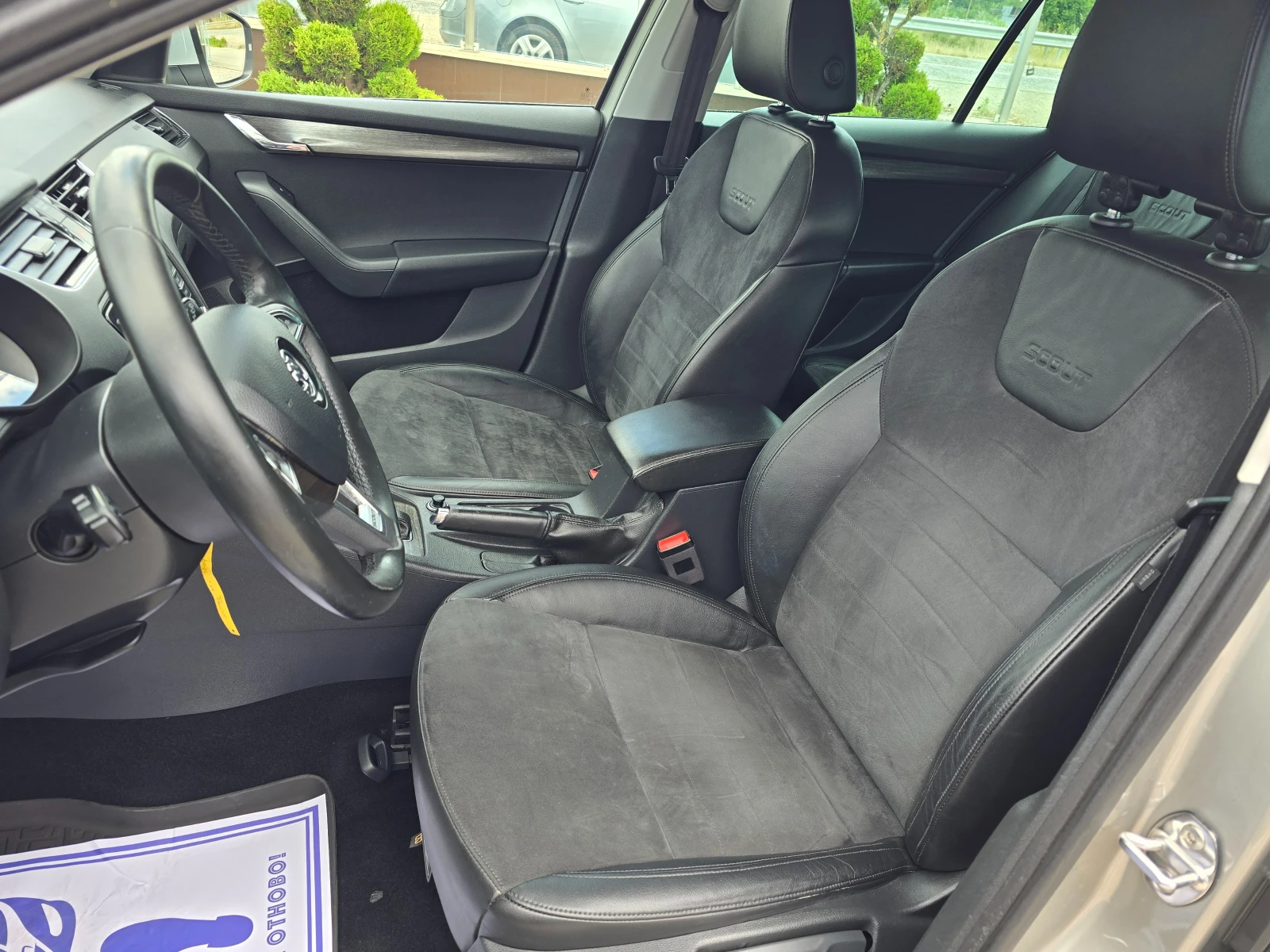 Skoda Octavia 2.0DSG SCOUT ! ! РЕАЛНИ КИЛОМЕТРИ ЕВРО 6, снимка 13 - Автомобили и джипове - 55256102