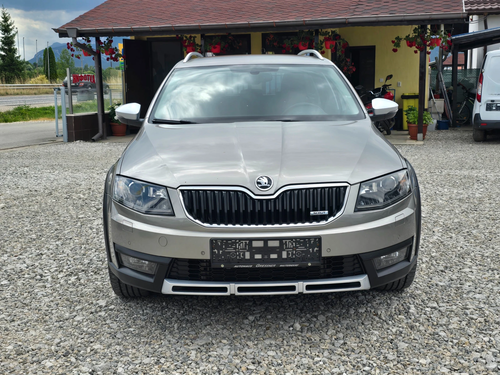 Skoda Octavia 2.0DSG SCOUT ! ! РЕАЛНИ КИЛОМЕТРИ ЕВРО 6, снимка 8 - Автомобили и джипове - 55256102