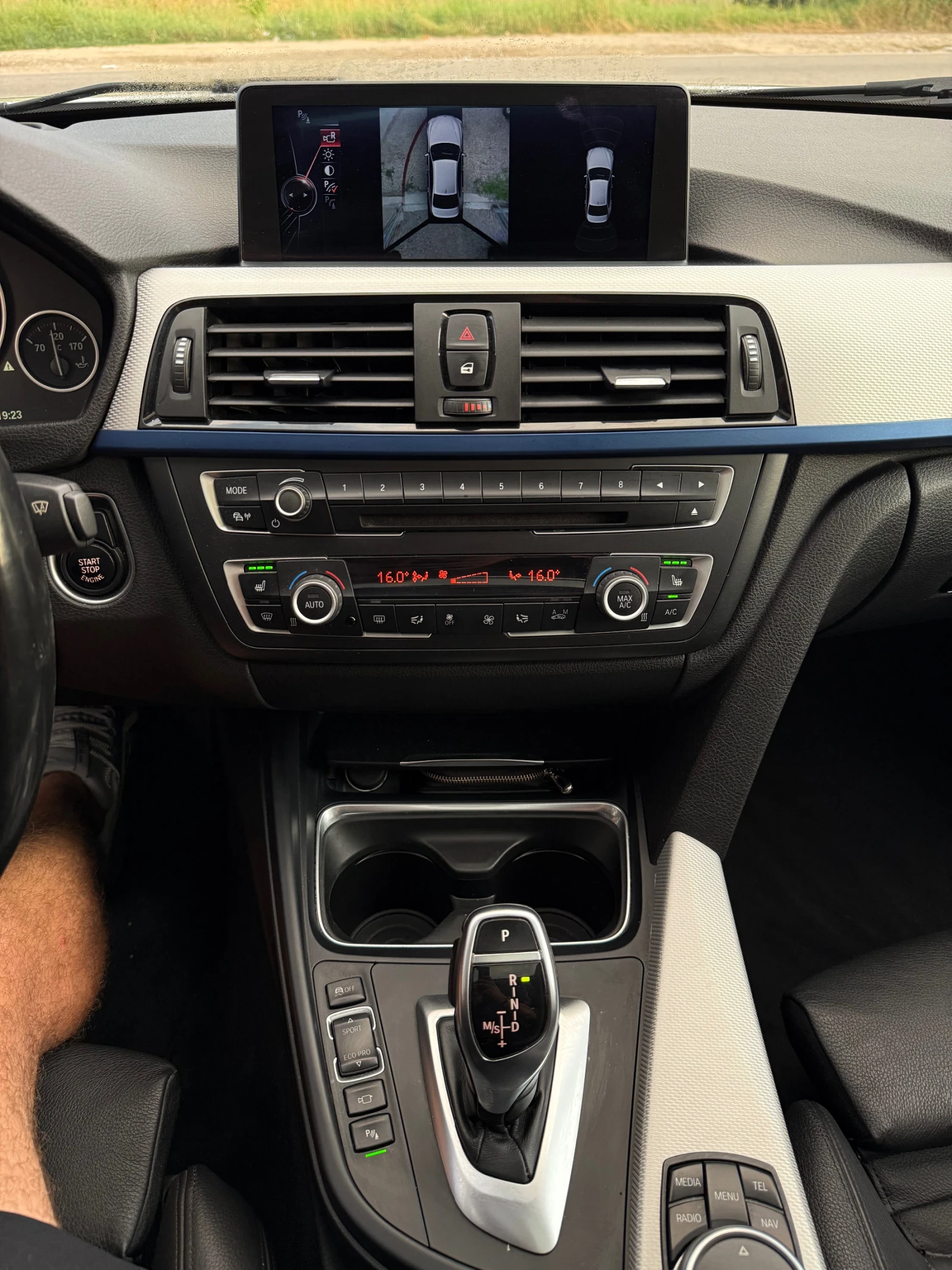BMW 335 xDrive M Sport | Head-Up | 360  ������ | ������� | | Mobile.bg � ����������� 15