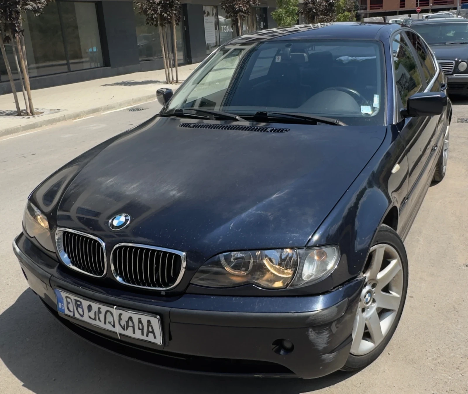 BMW 330, снимка 12 - Автомобили и джипове - 55574140