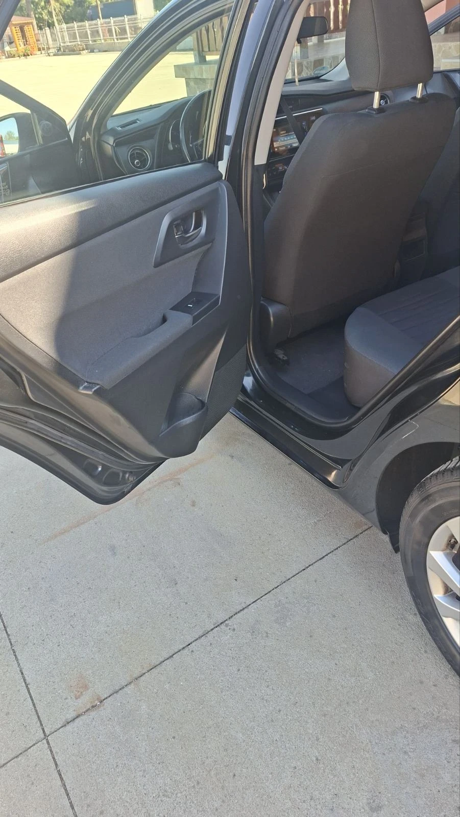 Toyota Auris, снимка 5 - Автомобили и джипове - 56242965