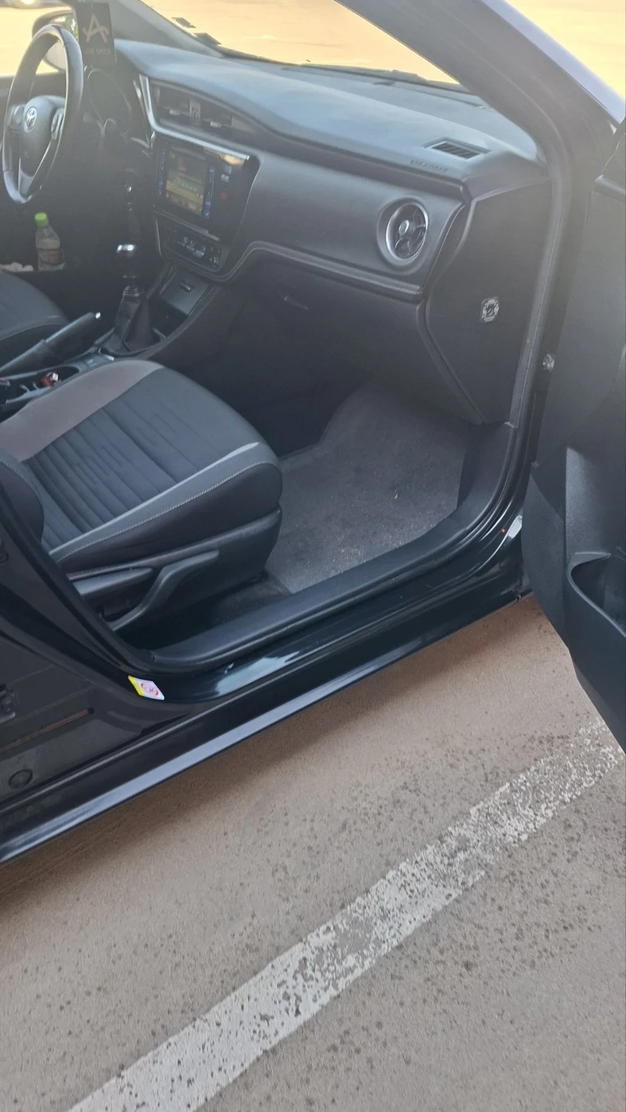 Toyota Auris, снимка 6 - Автомобили и джипове - 56242965
