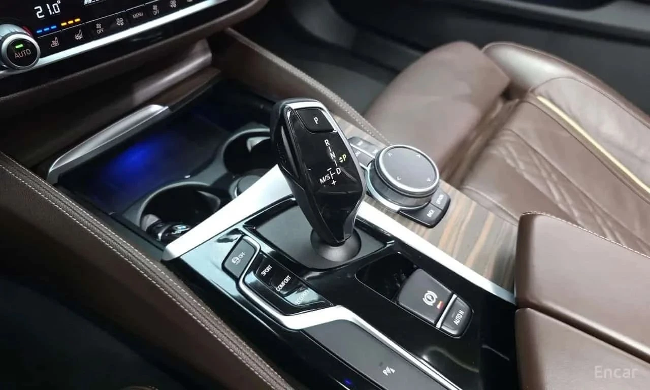 BMW 520, снимка 9 - Автомобили и джипове - 56738180
