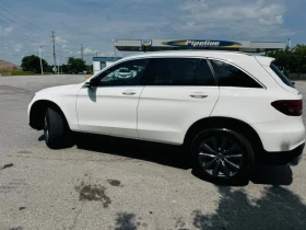 Mercedes-Benz GLC 300 4MATIC * Подгрев * Пано * Камера * Clean Carfax, снимка 4