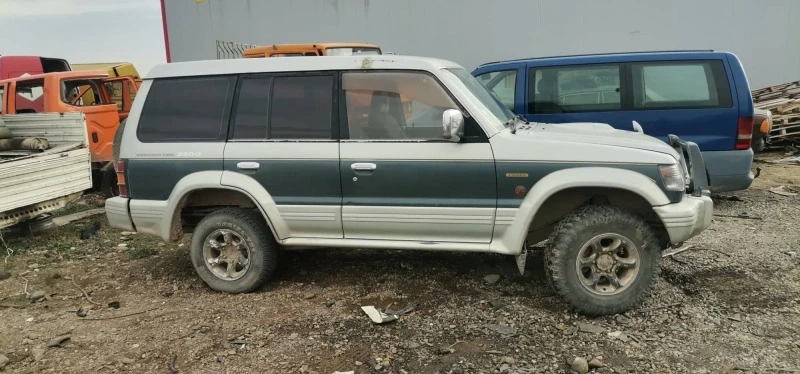 Mitsubishi Pajero 2.8, снимка 4 - Автомобили и джипове - 42745881