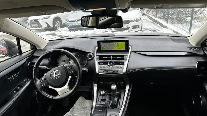 Lexus NX 300h Hybrid Гаранция, снимка 11 - Автомобили и джипове - 48772687