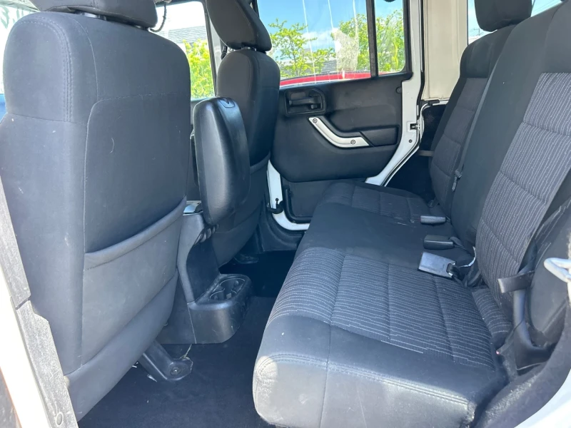 Jeep Wrangler Rubicon, снимка 9 - Автомобили и джипове - 52488594