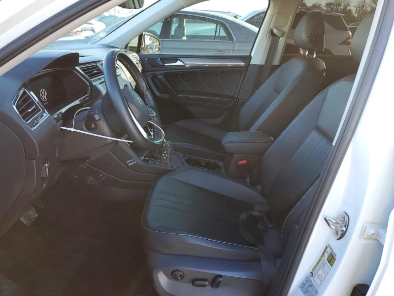 VW Tiguan, снимка 7 - Автомобили и джипове - 53448502