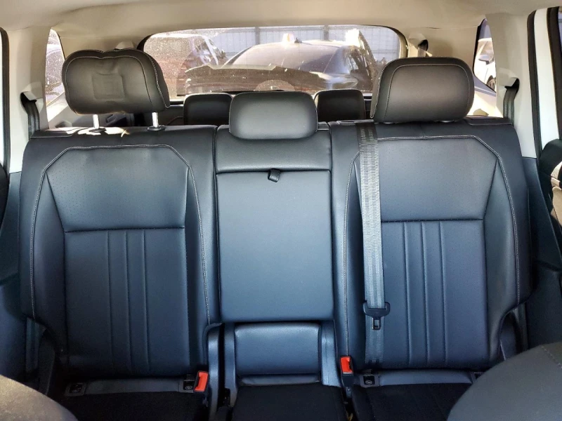 VW Tiguan, снимка 10 - Автомобили и джипове - 53448502