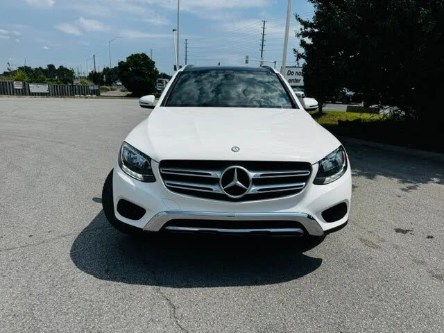 Mercedes-Benz GLC 300 4MATIC * Подгрев * Пано * Камера * Clean Carfax