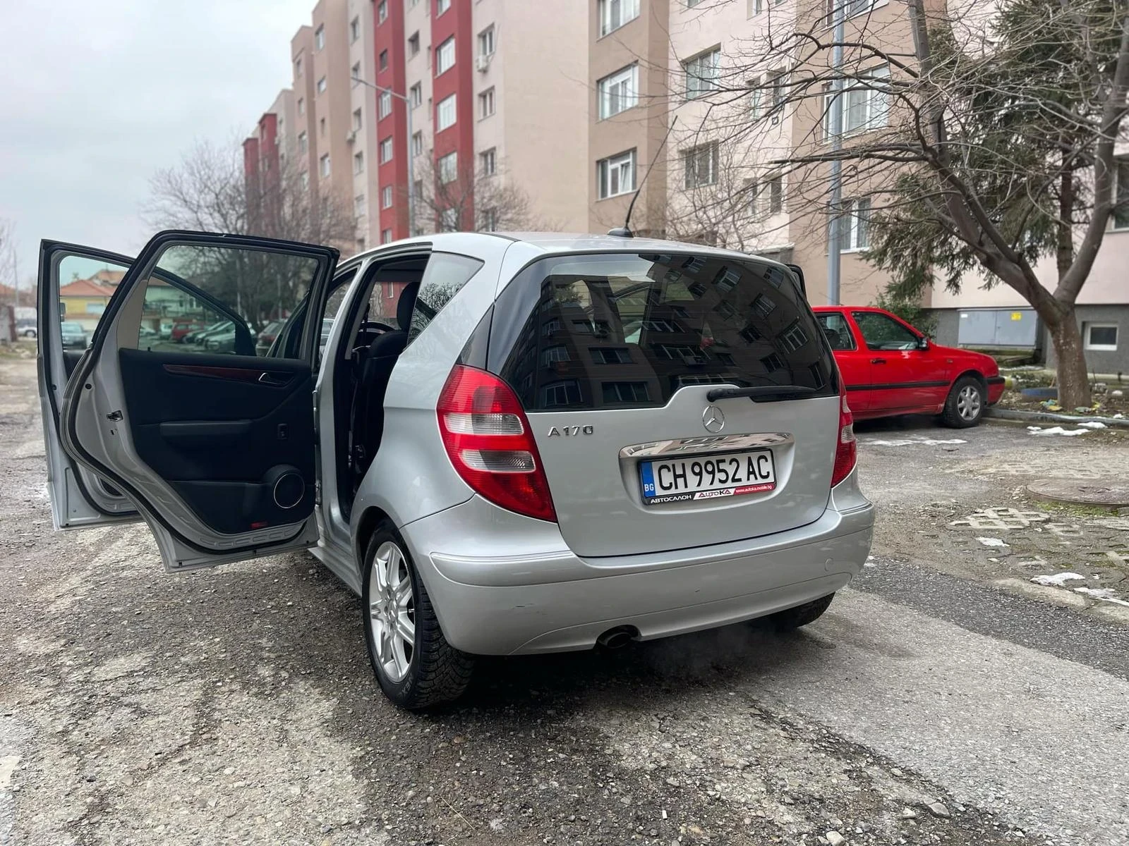 Hyundai IX35 2.0 CRDI, снимка 13 - Автомобили и джипове - 54807739