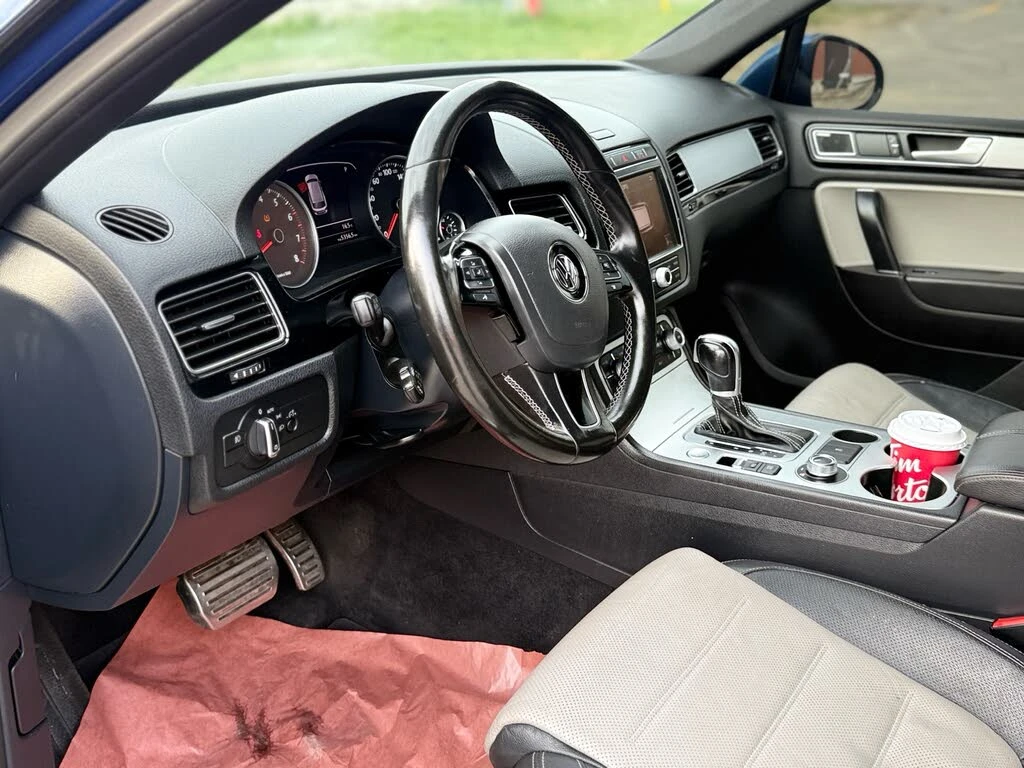 VW Touareg Wolfsburg Edition CAM* BLINDSPOT* ПОДГРЕВ* KEYLESS - изображение 9