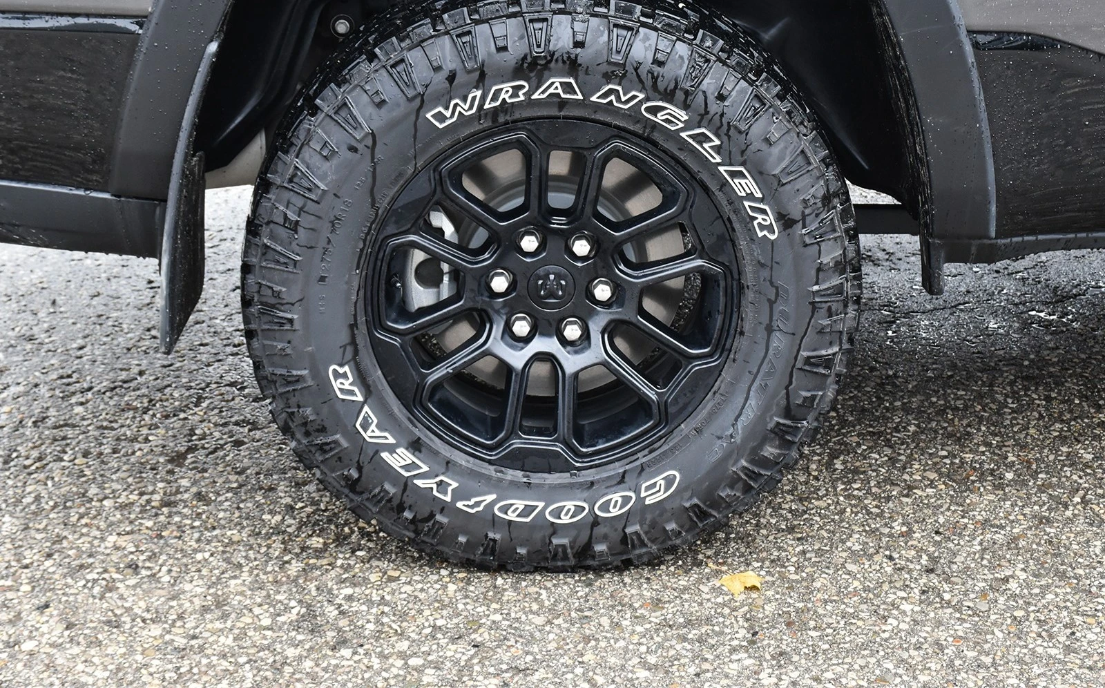 Dodge RAM 1500 REBEL CREW CAB, 4X4, С РЕГИСТРАЦИЯ И АВТОКРЕДИТ  - изображение 7