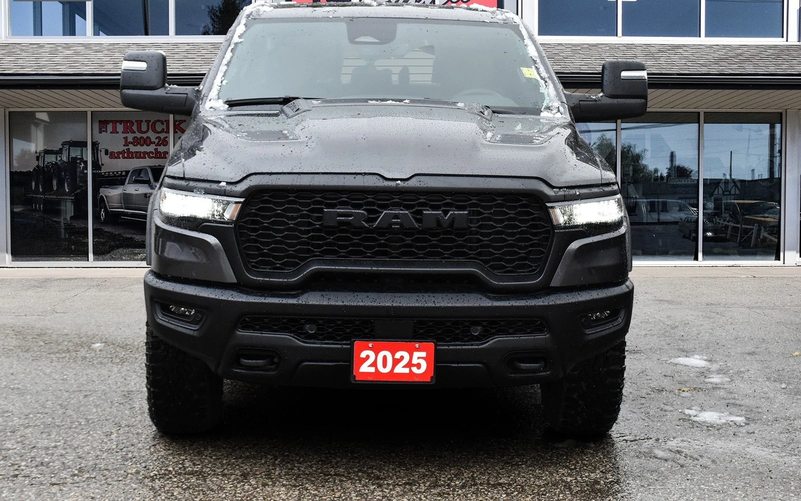 Dodge RAM 1500 REBEL CREW CAB, 4X4, С РЕГИСТРАЦИЯ И АВТОКРЕДИТ  - изображение 2
