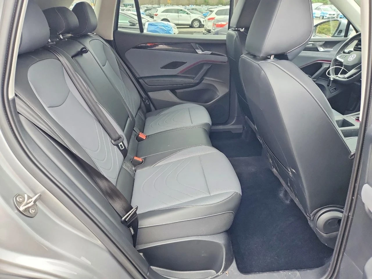 VW Tiguan SE, снимка 10 - Автомобили и джипове - 53930964