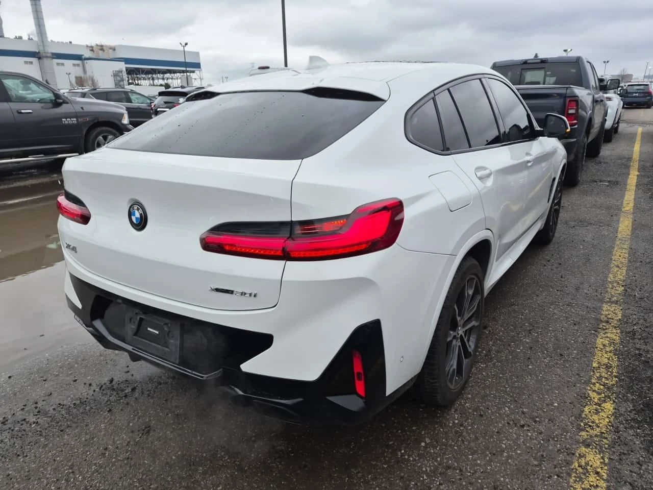 BMW X4 xDrive30i  M-Sport * LED * Harman/Kardon * CARFAX, снимка 3 - Автомобили и джипове - 54062647