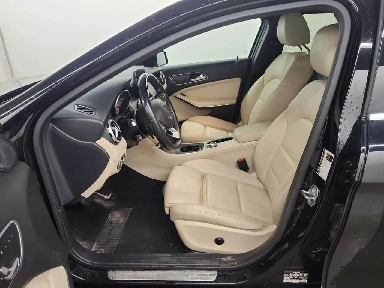 Mercedes-Benz GLA 250  4Matic | PANO | �������� | ��� �����  | Mobile.bg � ����������� 10