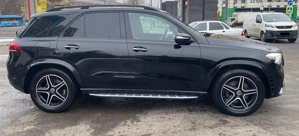 Mercedes-Benz GLE 350 d 4MATIC AMG-LINE, снимка 4 - Автомобили и джипове - 54638571