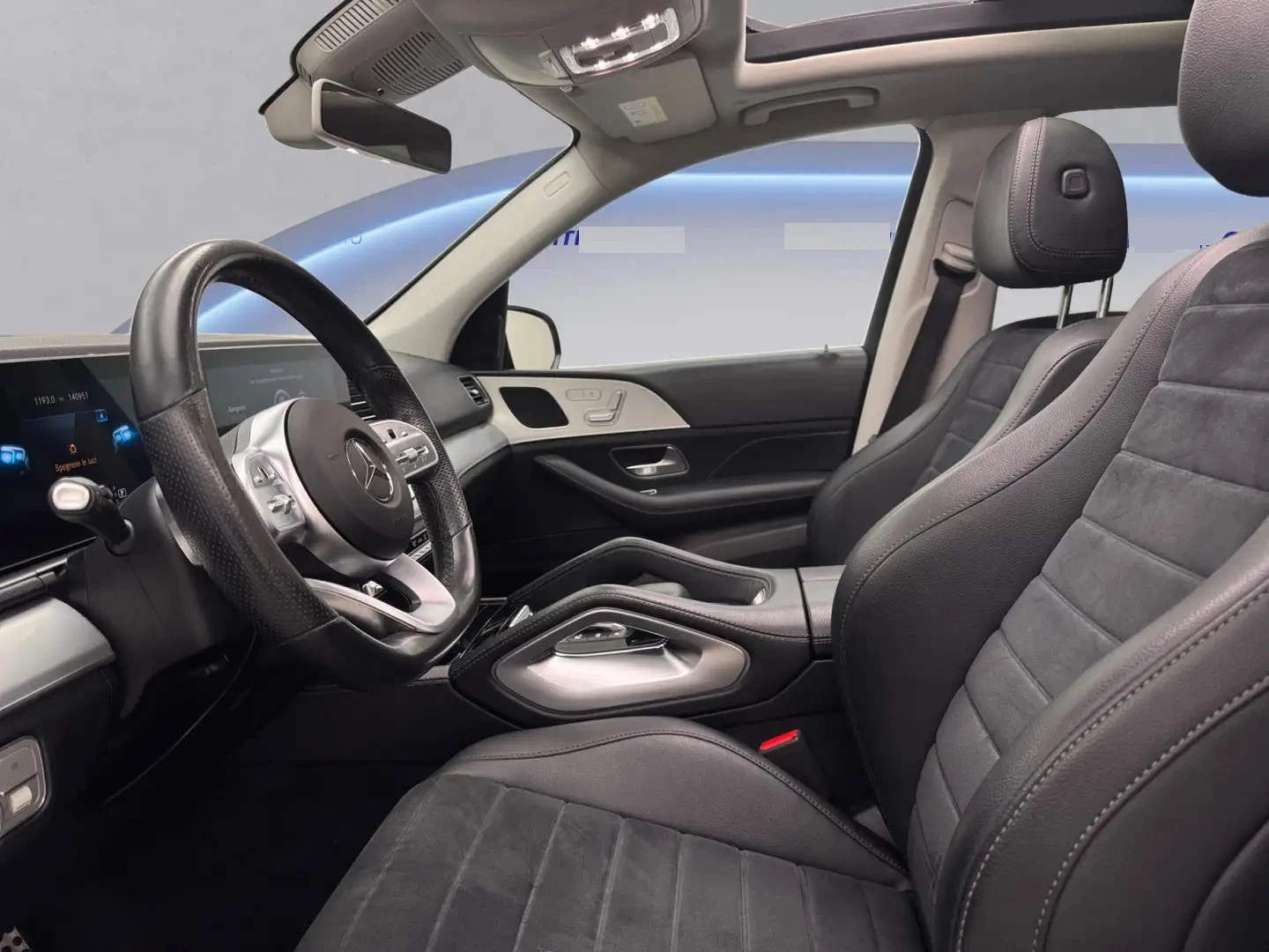 Mercedes-Benz GLE 350 d 4MATIC AMG-LINE, снимка 7 - Автомобили и джипове - 54638571