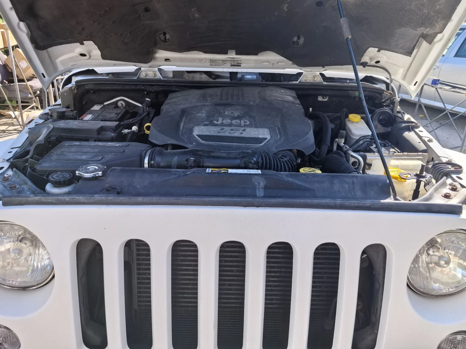 Jeep Wrangler Sahara, снимка 15 - Автомобили и джипове - 54714567
