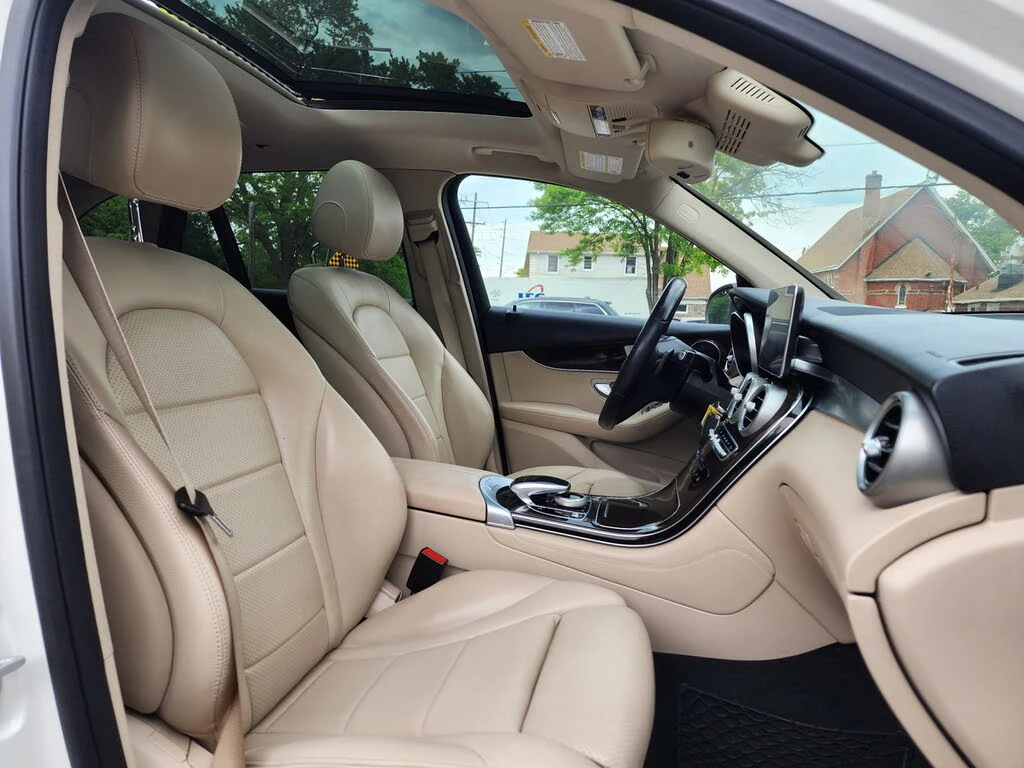 Mercedes-Benz GLC 300 ПОДГРЕВ* КАМЕРА* КЕЙЛЕС* ПАНОРАМА* , снимка 15 - Автомобили и джипове - 55087652