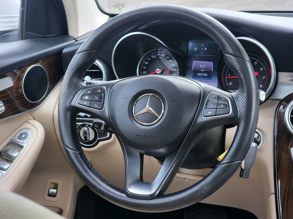 Mercedes-Benz GLC 300 ПОДГРЕВ* КАМЕРА* КЕЙЛЕС* ПАНОРАМА* , снимка 9 - Автомобили и джипове - 55087652
