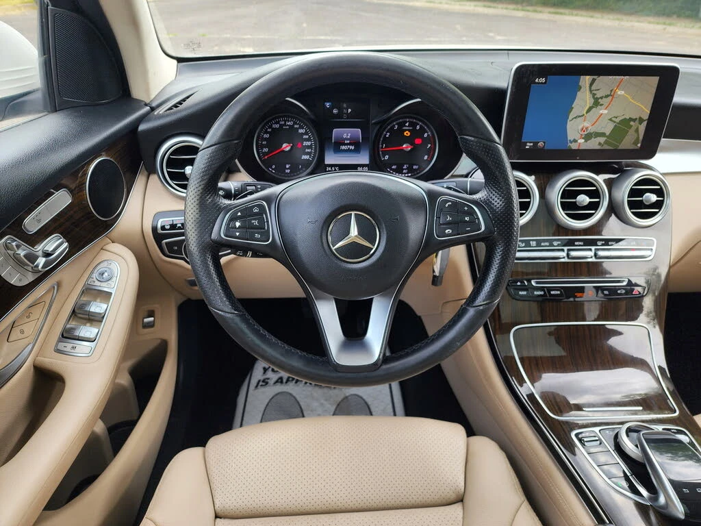 Mercedes-Benz GLC 300 ПОДГРЕВ* КАМЕРА* КЕЙЛЕС* ПАНОРАМА* , снимка 7 - Автомобили и джипове - 55087652