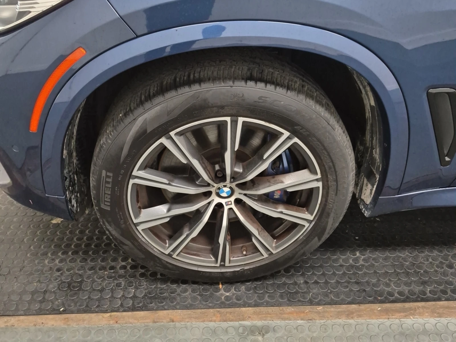 BMW X5 XDRIVE40I / 360 / HUD / Harman Kardon / CARFAX, снимка 6 - Автомобили и джипове - 55831940