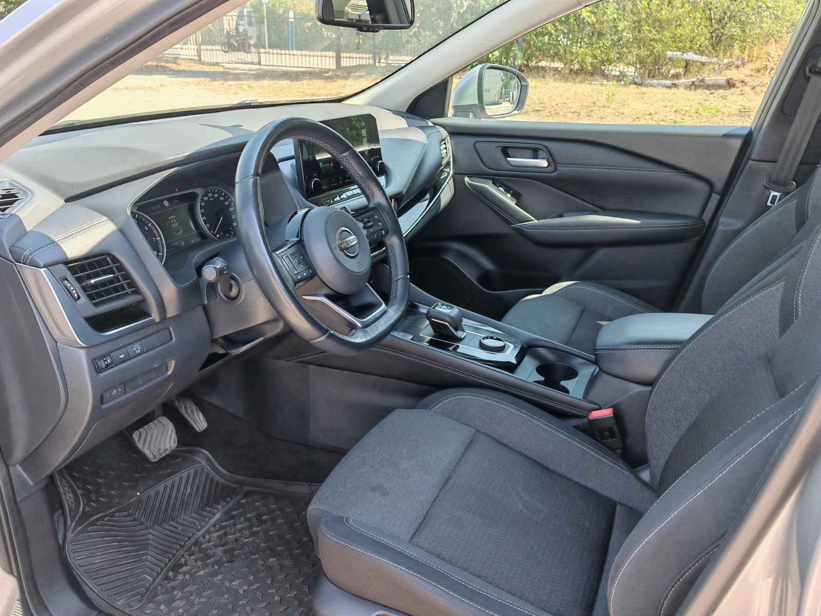 Nissan Qashqai Tce 4x4 Auto, снимка 7 - Автомобили и джипове - 55936563