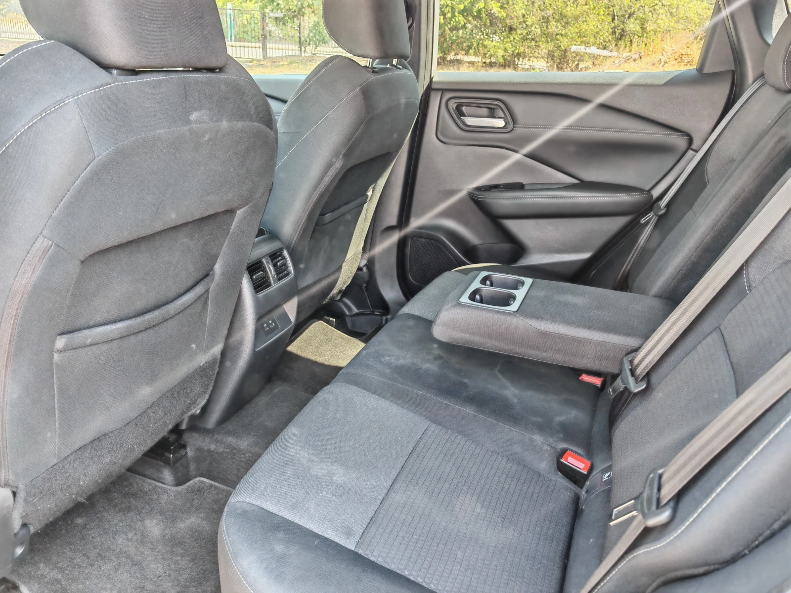 Nissan Qashqai Tce 4x4 Auto, снимка 10 - Автомобили и джипове - 55936563