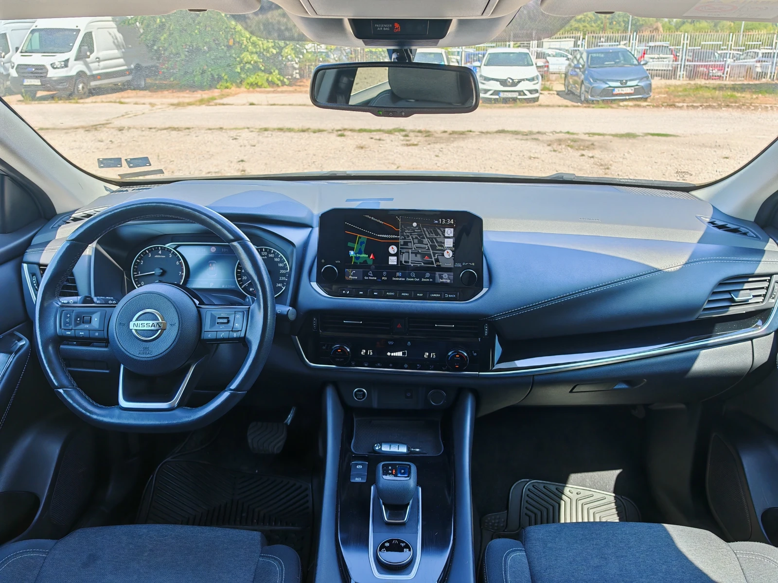 Nissan Qashqai Tce 4x4 Auto, снимка 11 - Автомобили и джипове - 55936563