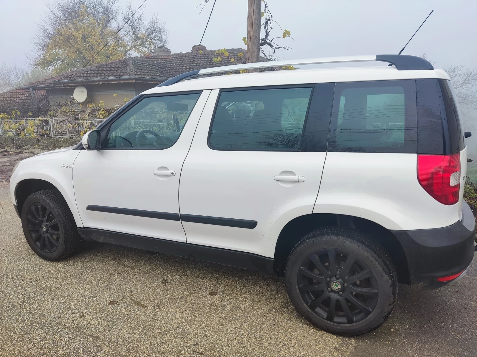 Skoda Yeti 2, 0tdi, снимка 2 - Автомобили и джипове - 56359279
