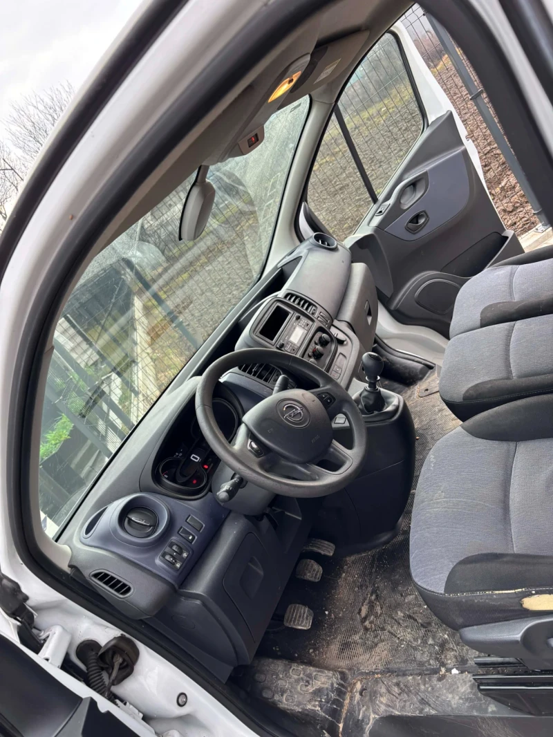 Opel Vivaro 1.6cdti, снимка 6 - Бусове и автобуси - 53373080