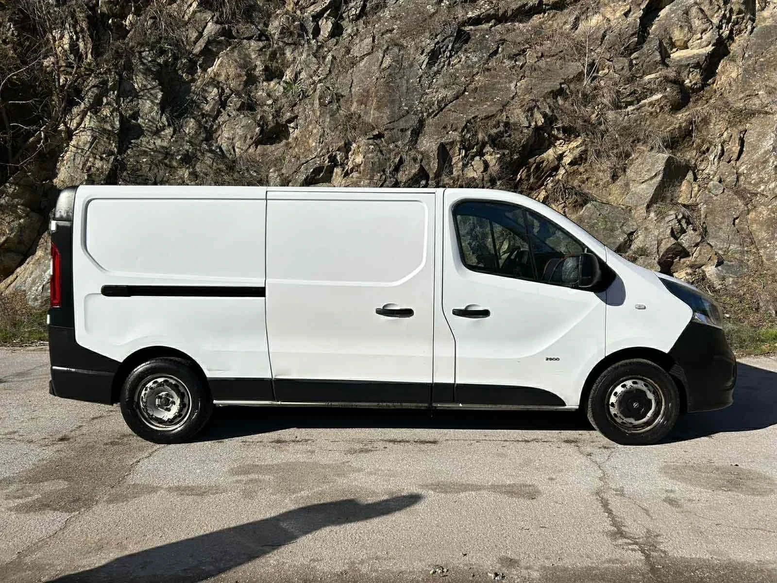 Opel Vivaro 1.6cdti - изображение 3