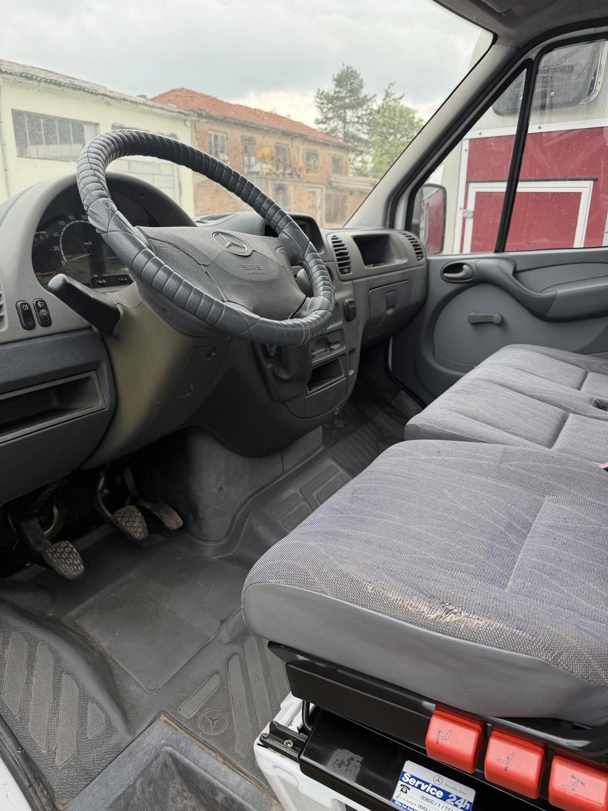 Mercedes-Benz Sprinter 311 Cdi, снимка 4 - Бусове и автобуси - 54758600
