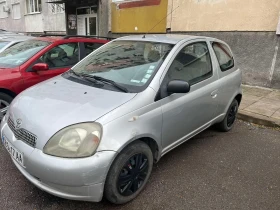 Toyota Yaris  - изображение 1